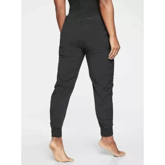 ATHLETA Attitude Pant In Black Size 4 - Picture 3 of 6